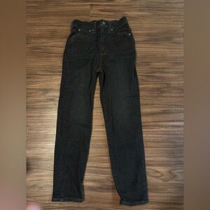 Women’s Madewell Mom Jeans- size 25 waist